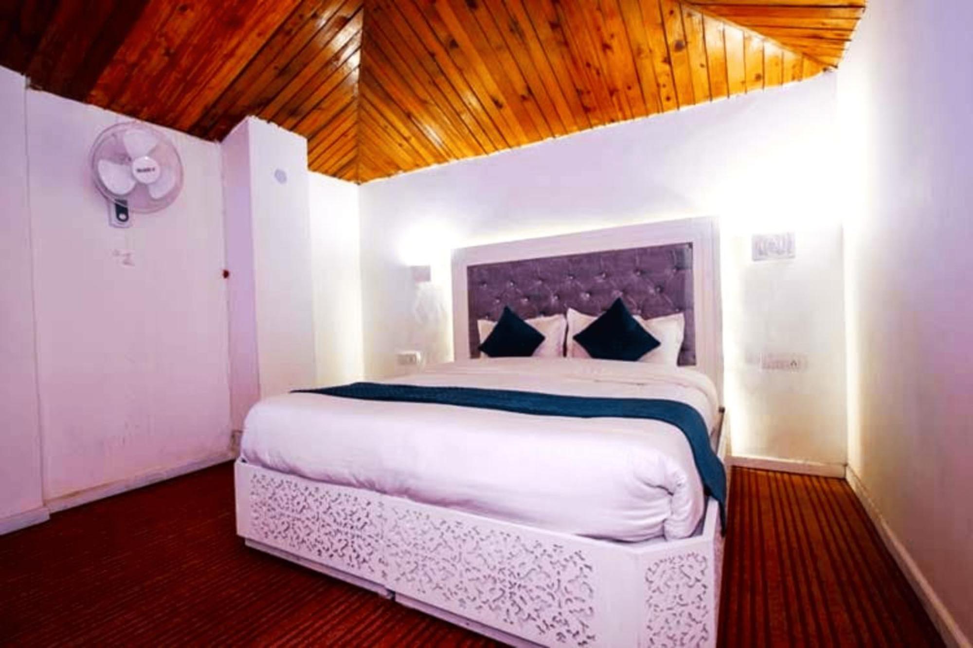 Hotel Snow Princess مايالي المظهر الخارجي الصورة